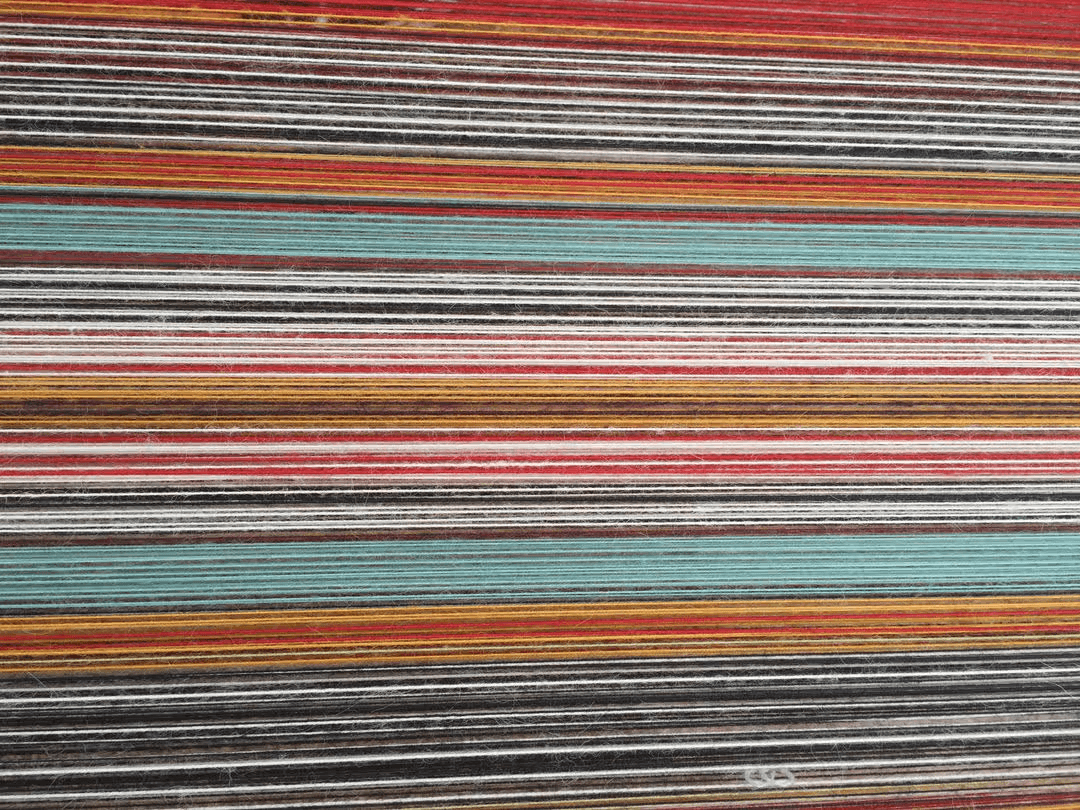 Stacked multicolored pattern color scheme - How to create the best modern color scheme for your website - Image