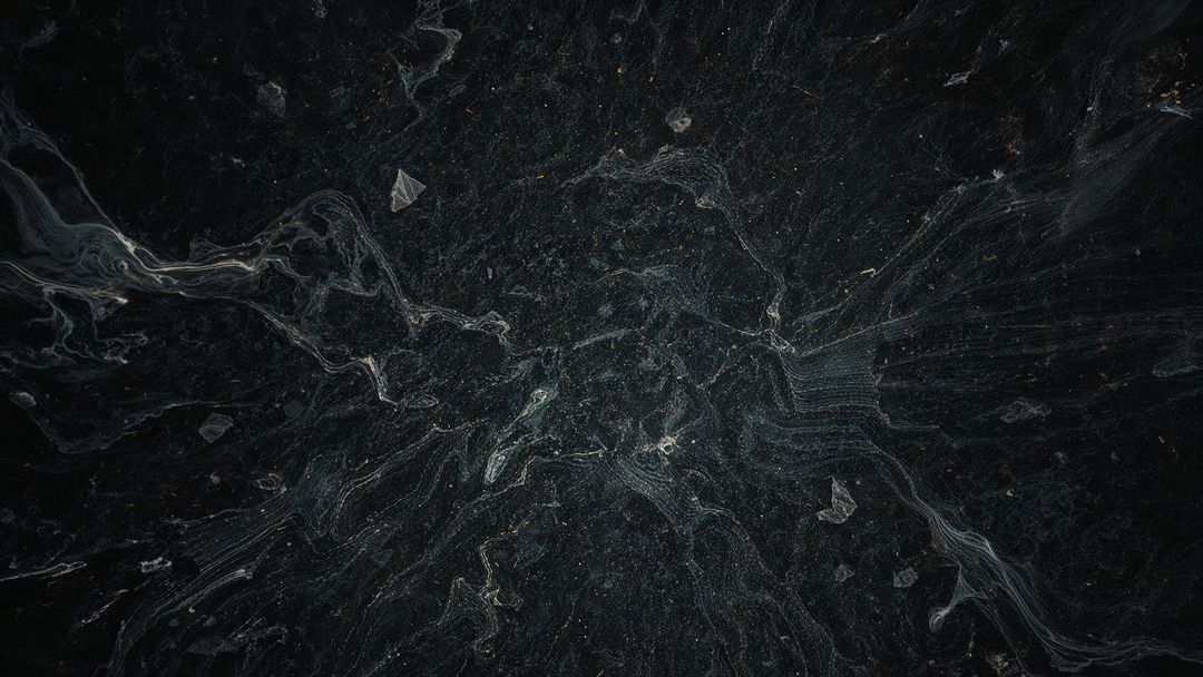 Mystical Filamentous Foam Patterns on Dark Water Surface