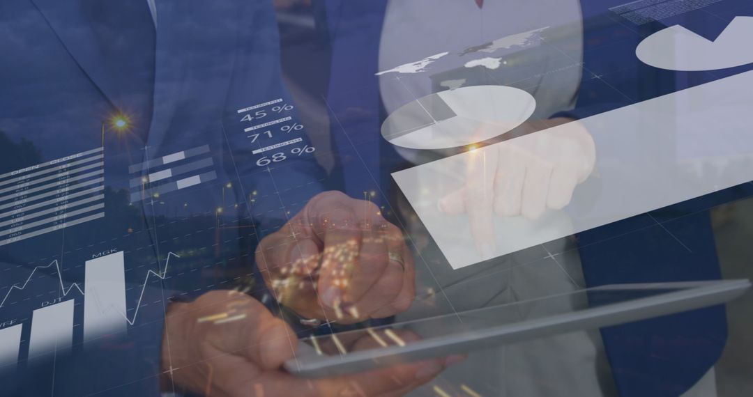 Data Analysis and Digital Management in Modern Shipping Center