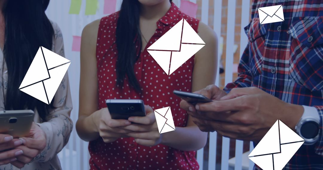 Smartphone Engagement with Digital Messaging Icons