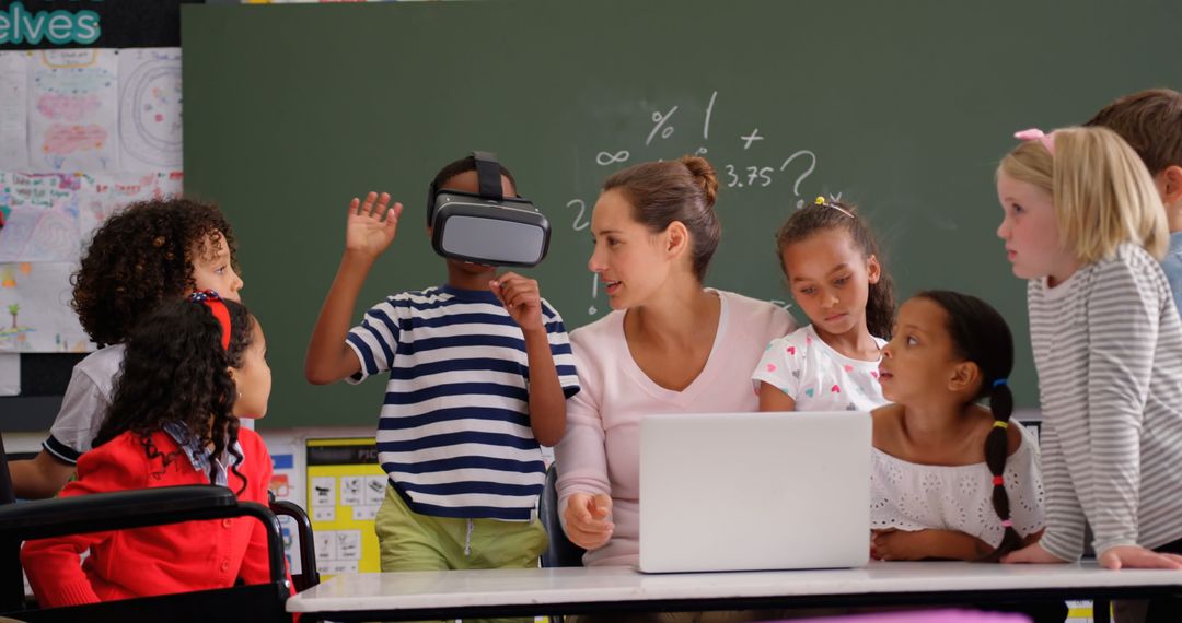 Diverse Classroom Experience with Virtual Reality and Technology Integration