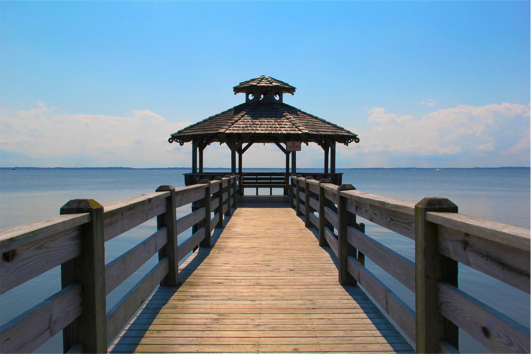 Pier gazebo ocean  - Free Images, Stock Photos and Pictures on Pikwizard.com