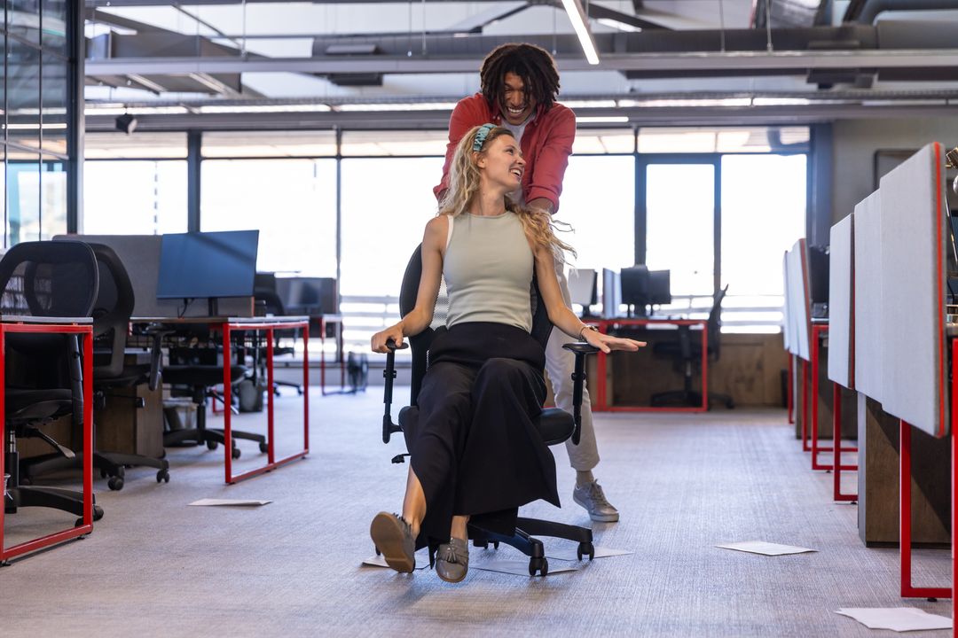 Fun and Collaboration in Modern Open Plan Office