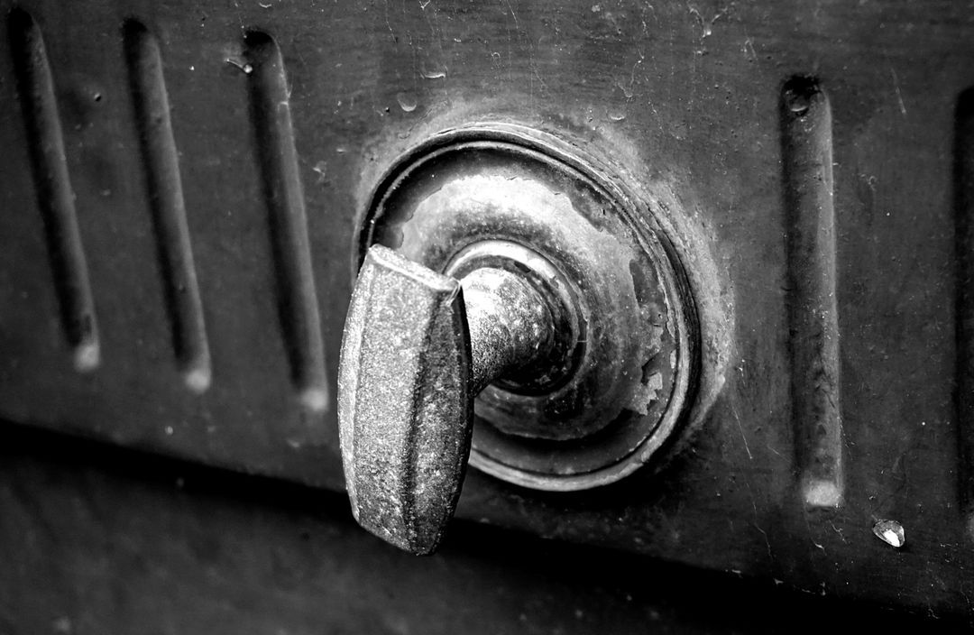 Close-up of Vintage Metal Door Handle in Black and White - Free Images, Stock Photos and Pictures on Pikwizard.com