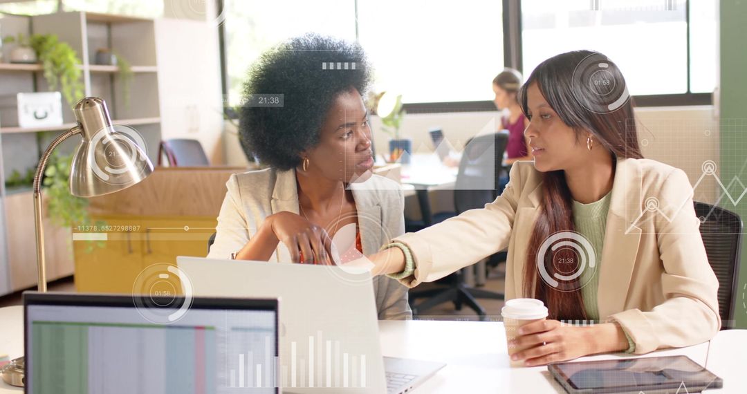 Collaborative Financial Data Analysis in Modern Office Setting