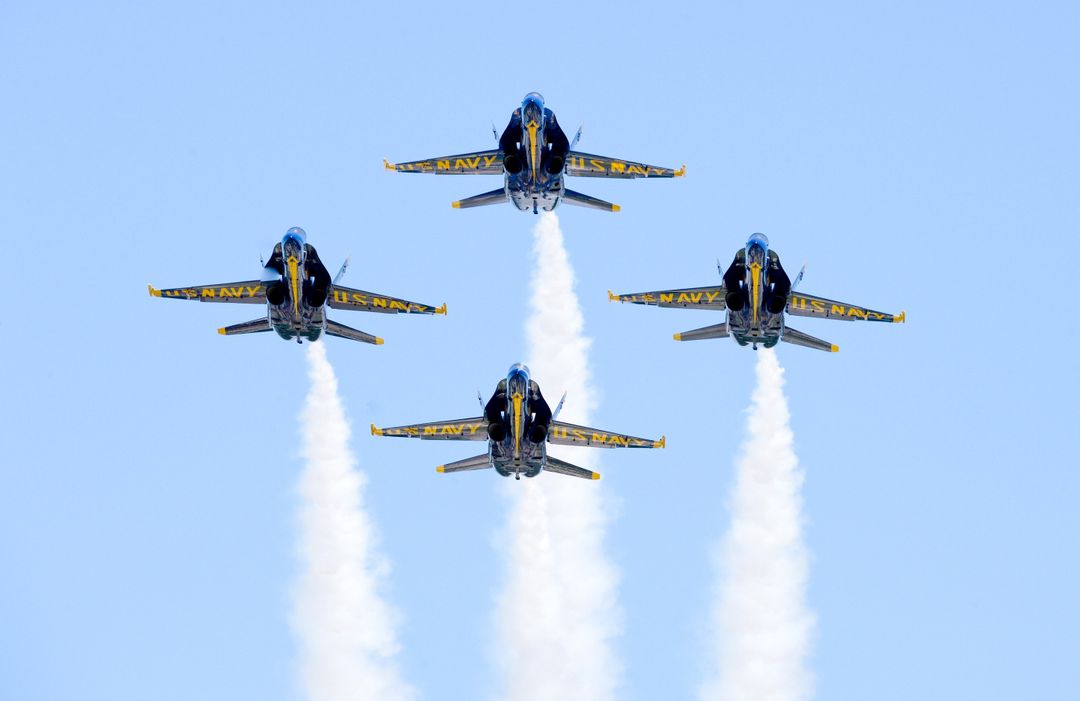 US Navy Blue Angels Performing Formation Aerobatics Against Clear Sky - Free Images, Stock Photos and Pictures on Pikwizard.com