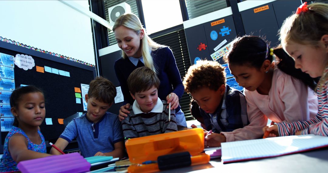 Engaging Teacher Assisting Diverse Students in Classroom Learning