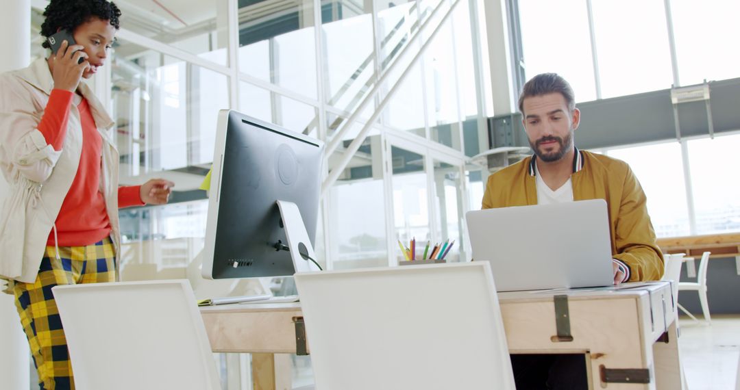 Collaborative Modern Office Environment with Young Professionals