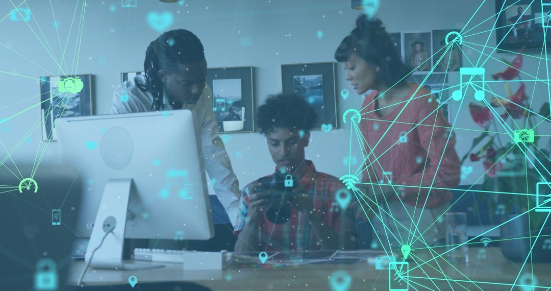 Innovative Teamwork and Digital Networking in Modern Office