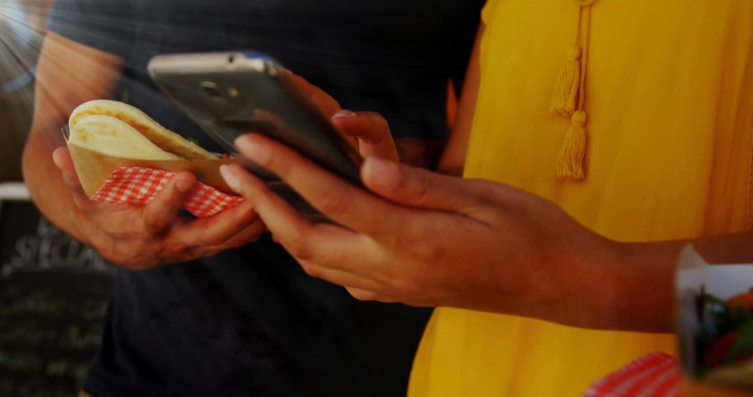 Casual Outdoor Dining with Smartphone Connection