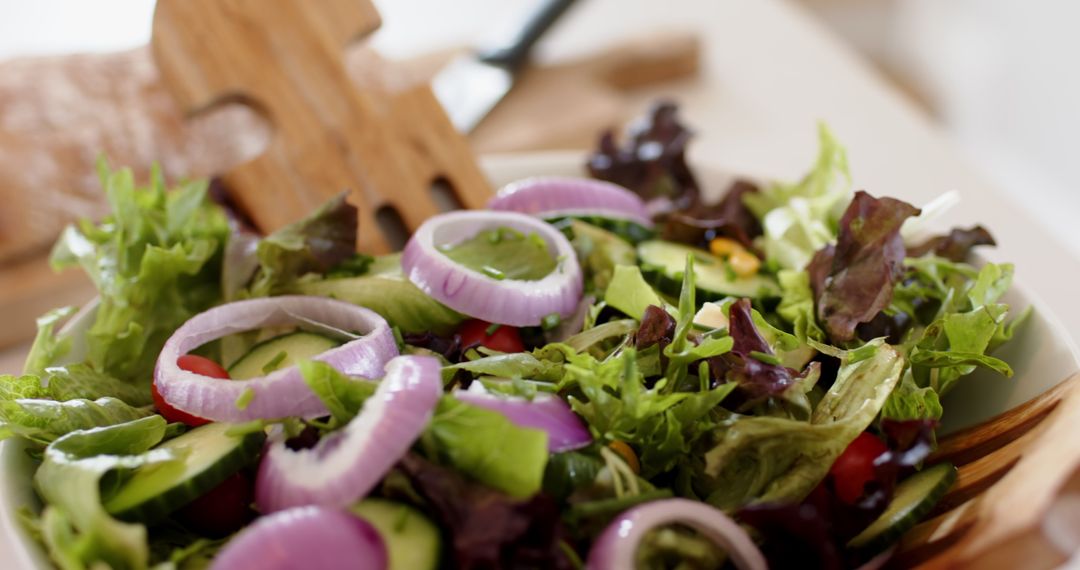 Organic Mixed Green Salad with Onion and Cucumber