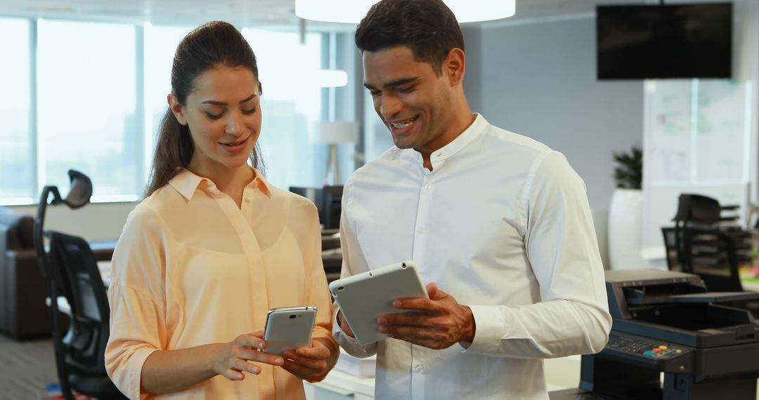 Collaboration and Idea Sharing in Modern Office Environment