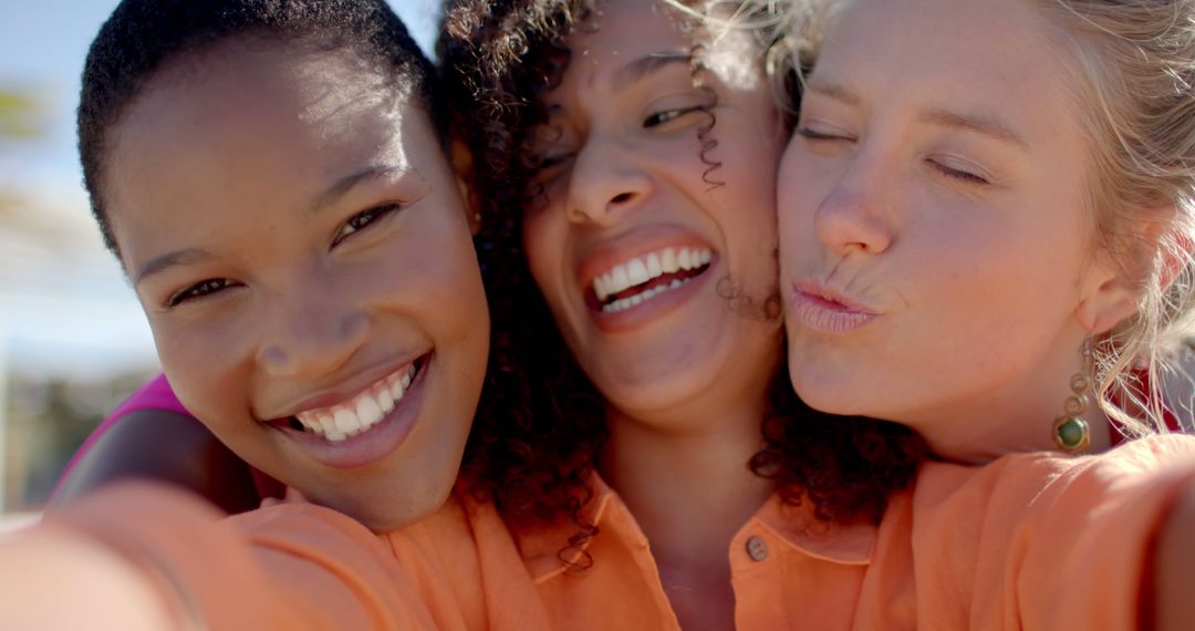 Diverse Group of Young Women Taking a Fun Selfie Outdoors - Free Images, Stock Photos and Pictures on Pikwizard.com