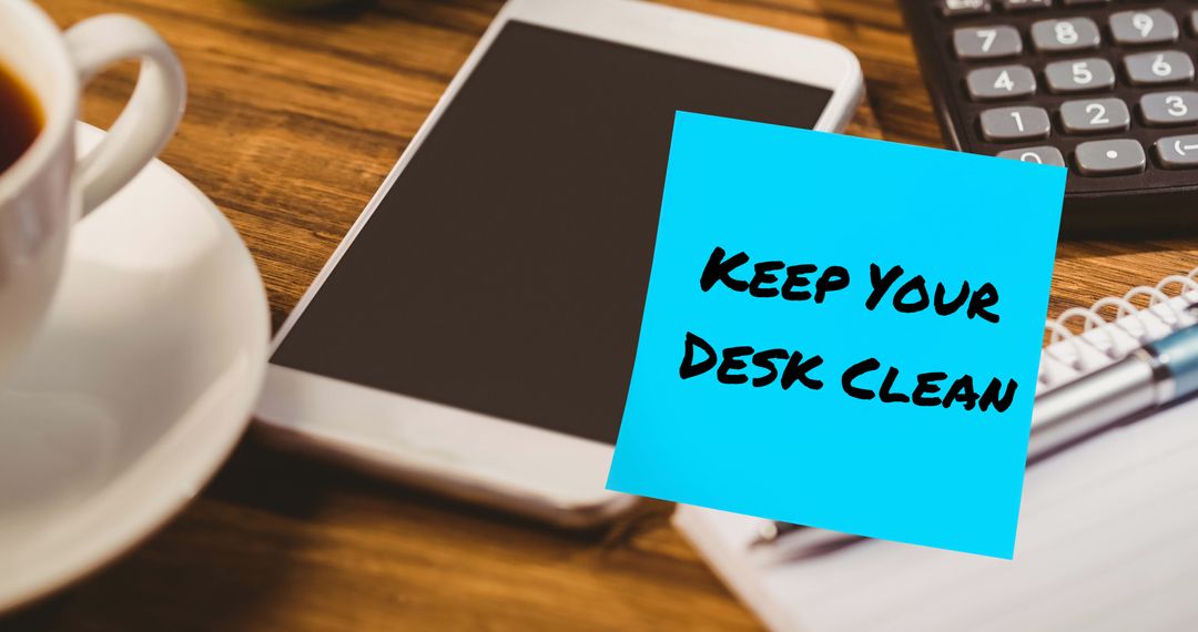 Keep Desk Tidy Reminder Note on Smartphone in Office Space