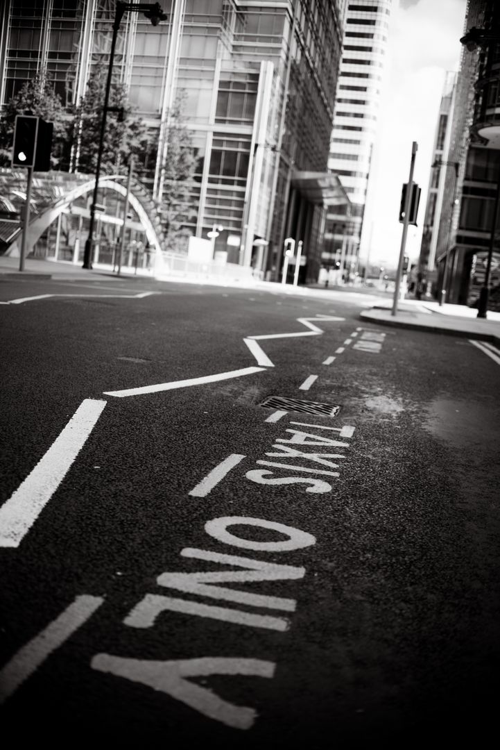 Sidewalk Intersection City - Free Images, Stock Photos and Pictures on Pikwizard.com