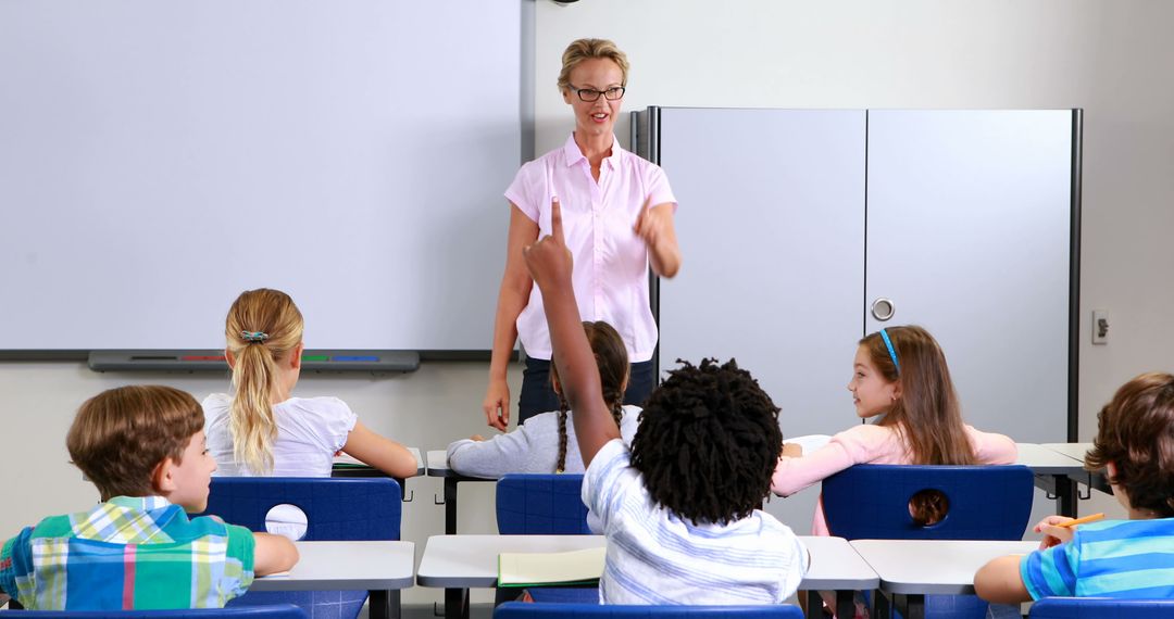 Engaging Elementary School Classroom with Multicultural Students - Free Images, Stock Photos and Pictures on Pikwizard.com