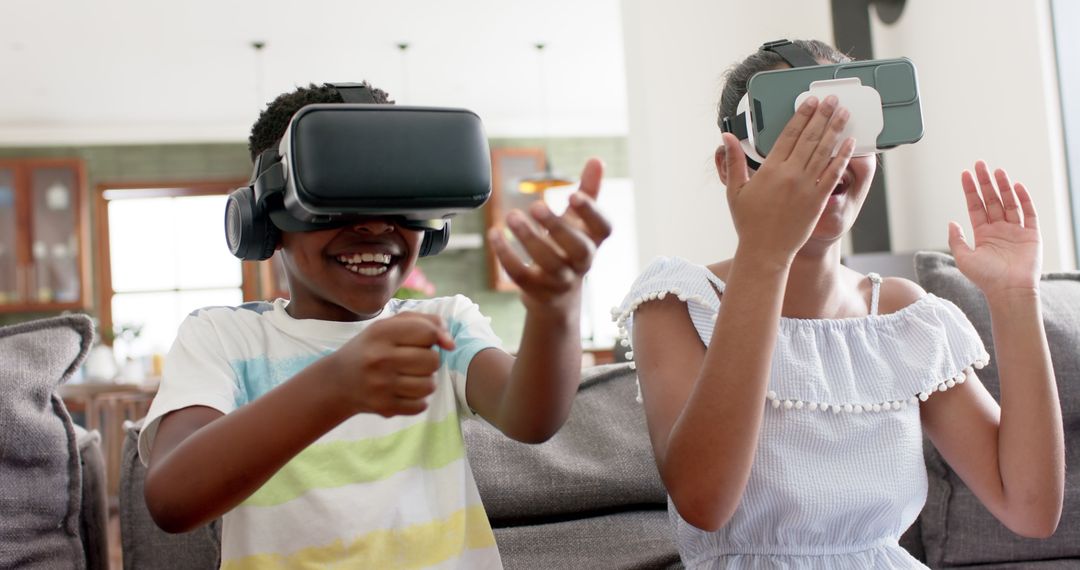 Joyful Siblings Exploring Virtual Reality Gaming at Home