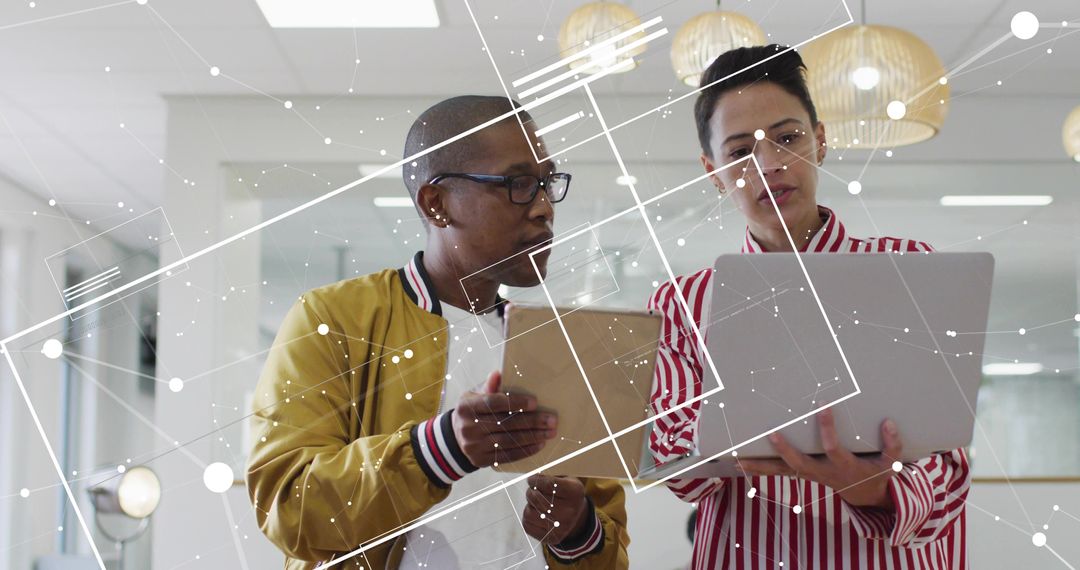 Collaborative Analysis with Technology in Modern Workspace