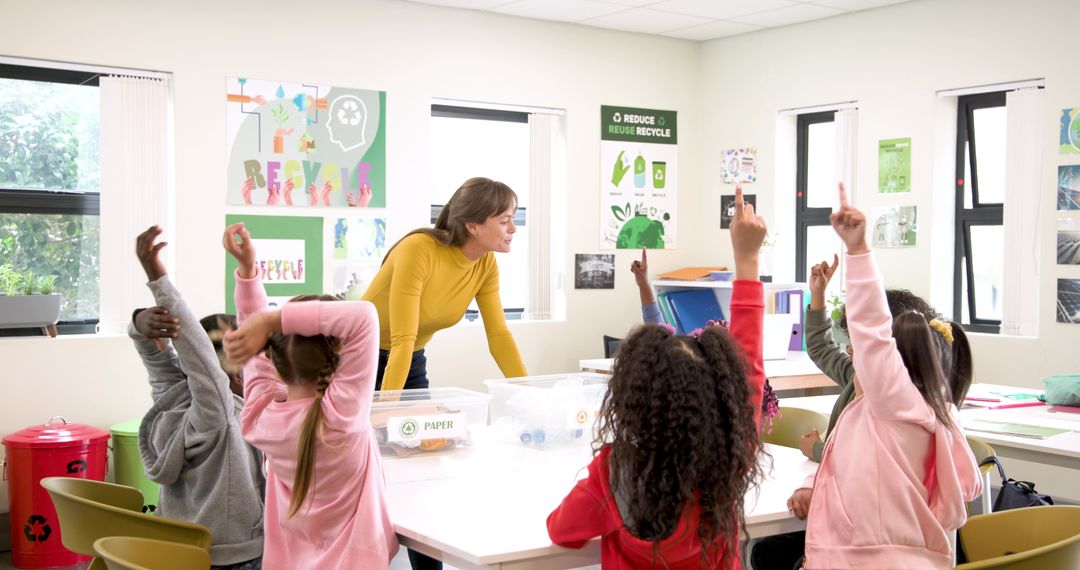 Interactive Environmental Education in Engaging Classroom