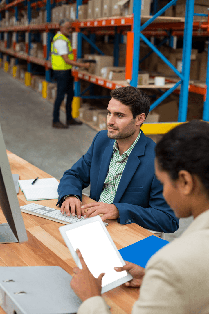 Transparent Team Collaboration in Warehouse Setting