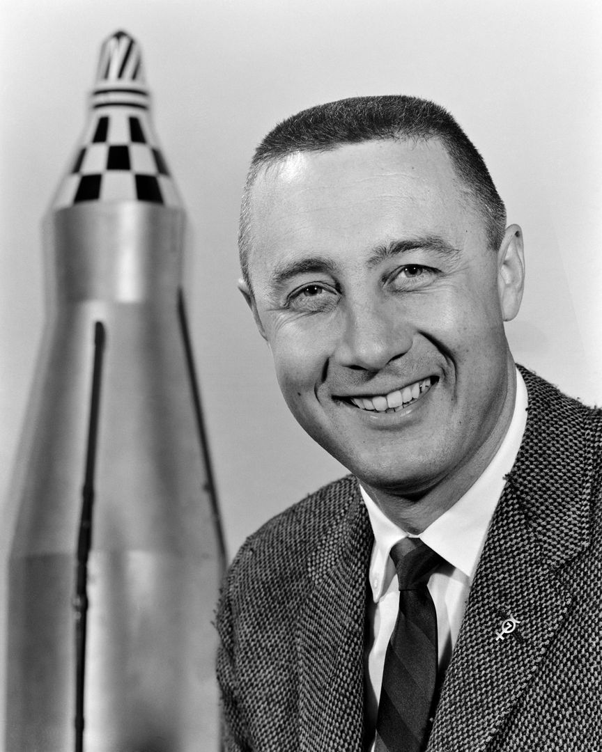 Portrait - Astronaut Grissom, Virgil I. - Free Images, Stock Photos and Pictures on Pikwizard.com