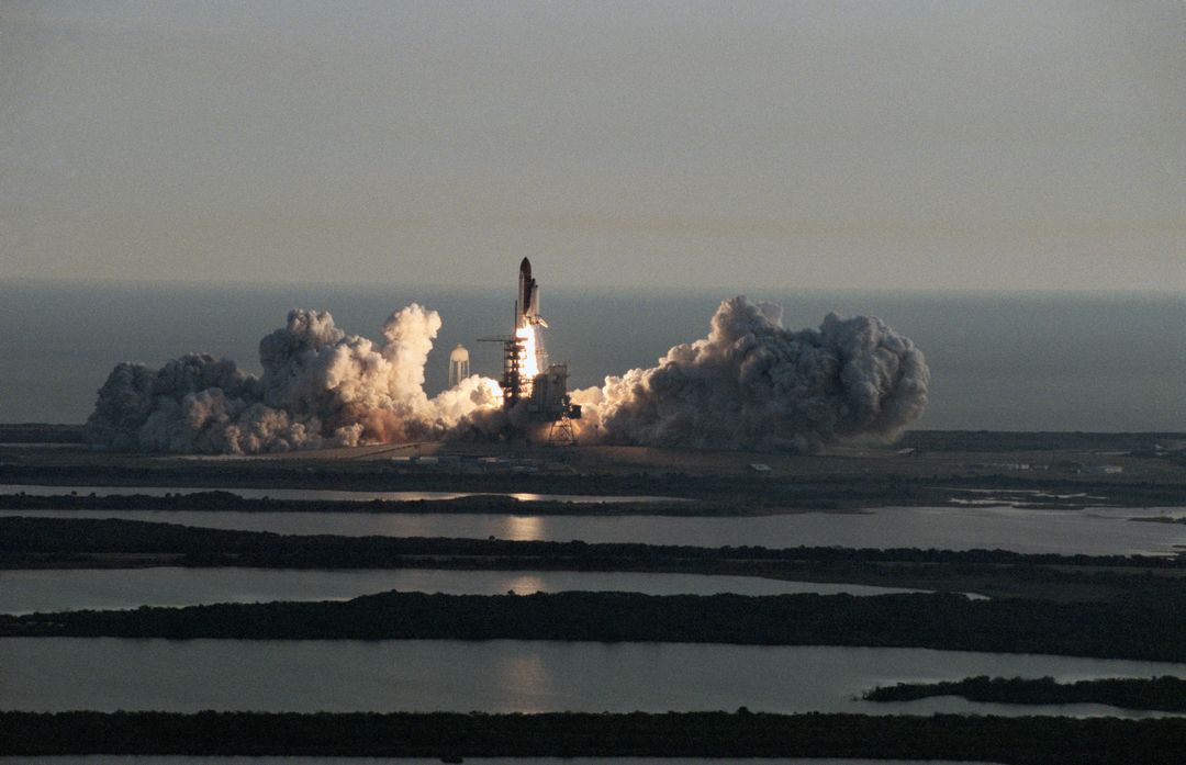 STS-53 Discovery, Orbiter Vehicle (OV) 103, lifts off from KSC LC Pad 39A - Free Images, Stock Photos and Pictures on Pikwizard.com