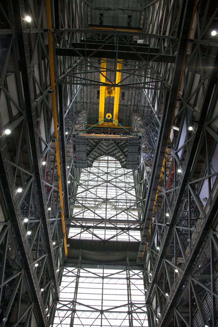 Crane Lifting Work Platform in NASA's Vehicle Assembly Building - Free Images, Stock Photos and Pictures on Pikwizard.com