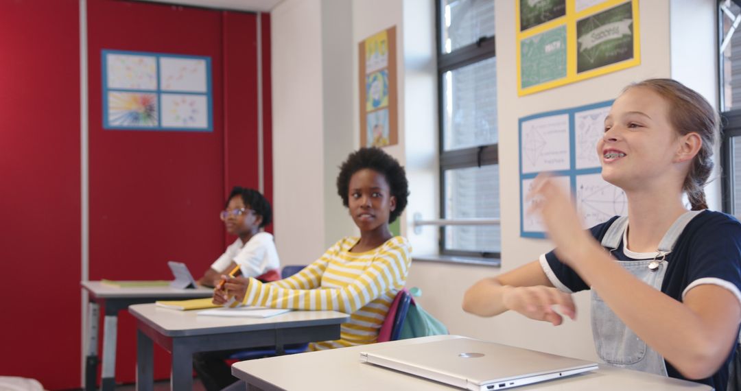 Engaged Elementary Students in Modern Classroom