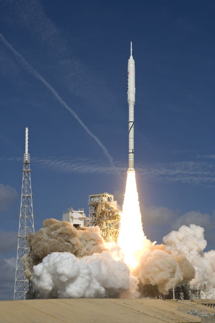 NASA’s Ares I-X Test Rocket Launch at Kennedy Space Center - Free Images, Stock Photos and Pictures on Pikwizard.com