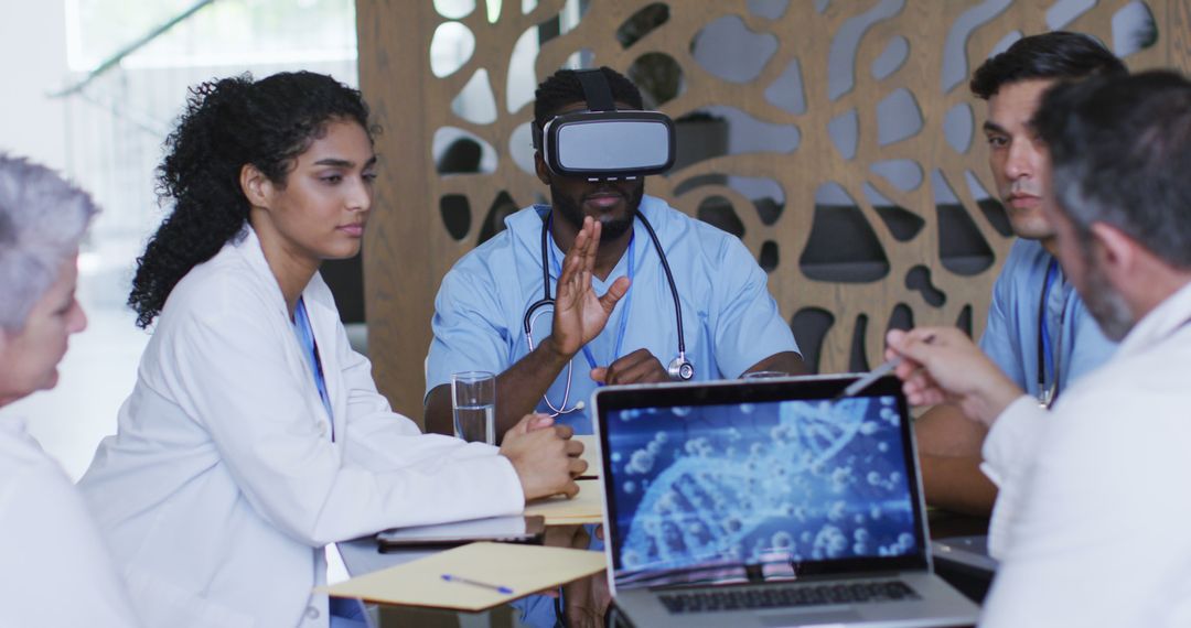 Doctors Using VR Technology In Medical Training - Free Images, Stock Photos and Pictures on Pikwizard.com