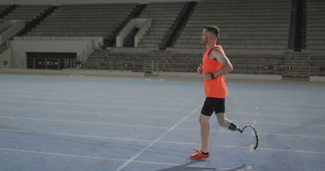 Caucasian disabled male athlete with prosthetic leg training, running - Free Images, Stock Photos and Pictures on Pikwizard.com