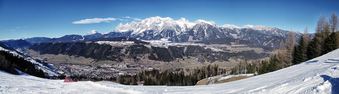 Panoramic View of Snowy Mountain Range and Valley Landscape - Free Images, Stock Photos and Pictures on Pikwizard.com