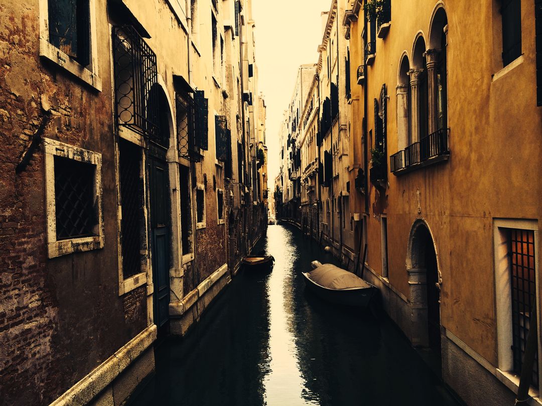 Romantic Canal in Venice with Gondolas at Dusk - Free Images, Stock Photos and Pictures on Pikwizard.com