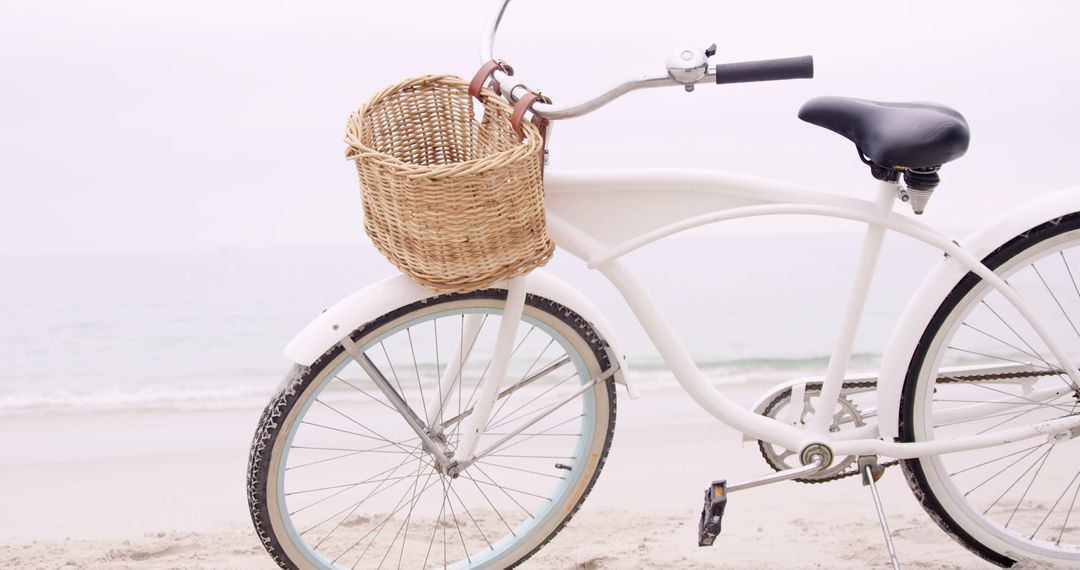 Vintage White Bicycle with Wicker Basket on Beach - Free Images, Stock Photos and Pictures on Pikwizard.com