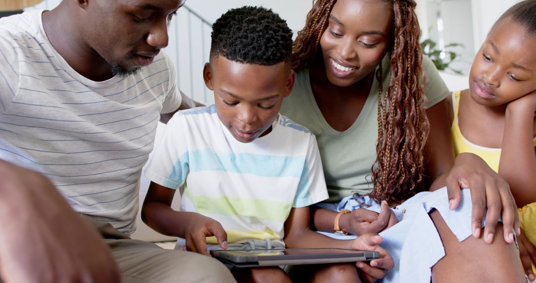 Family Bonding with Digital Tablet