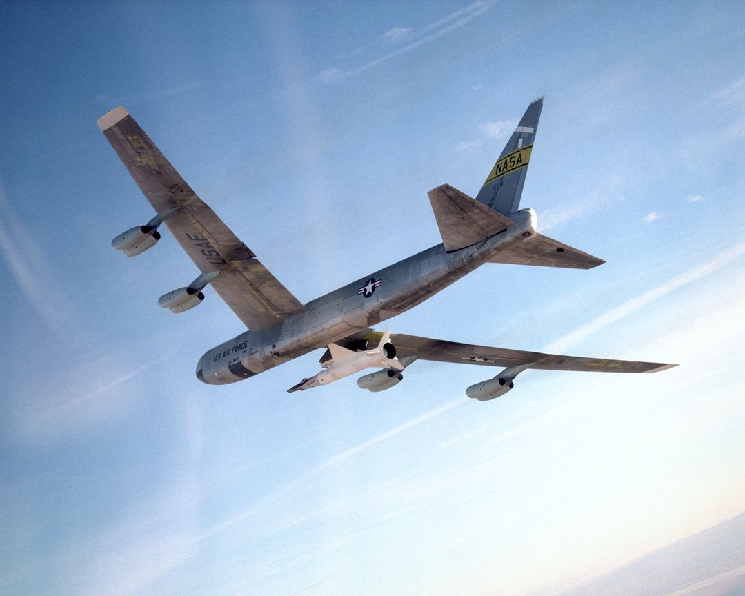 NASA's B-52 mother ship carries the X-43A and its booster rocket on a captive carry flight Jan. 26, 2004 - Free Images, Stock Photos and Pictures on Pikwizard.com