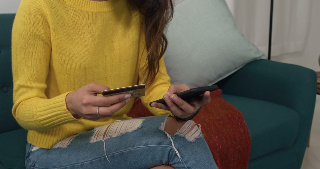 Woman Using Smartphone and Credit Card for Online Shopping - Free Images, Stock Photos and Pictures on Pikwizard.com