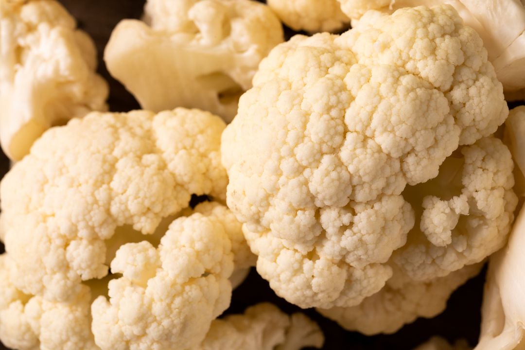 Close-Up of Fresh White Cauliflower Florets - Free Images, Stock Photos and Pictures on Pikwizard.com