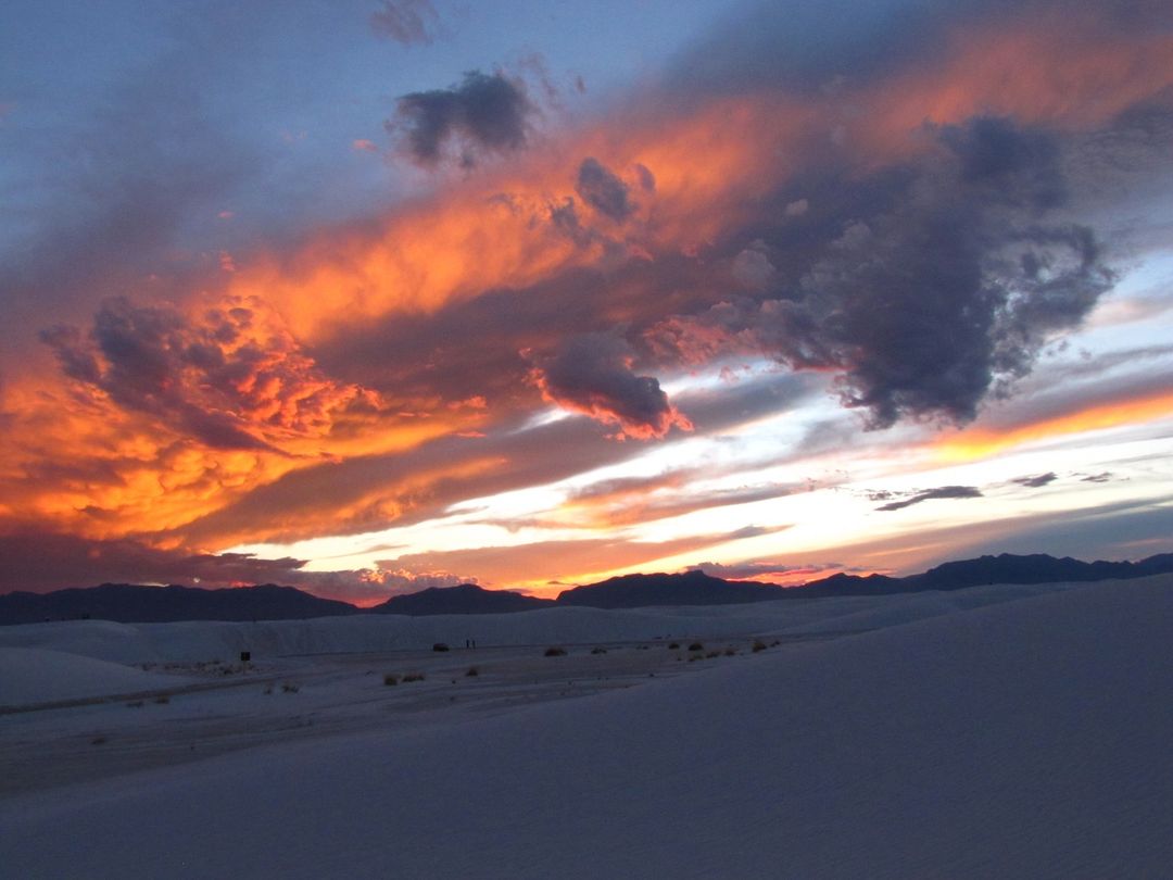 Stunning Sunset over White Sands Dunes with Colorful Sky - Free Images, Stock Photos and Pictures on Pikwizard.com