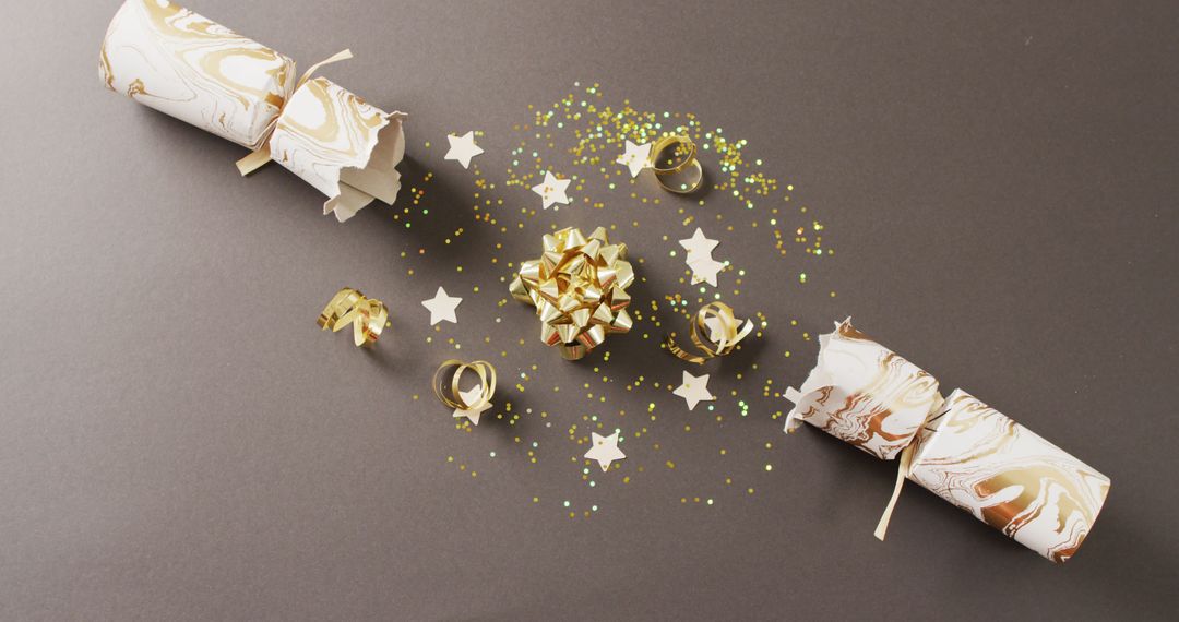 Festive Gold and White Christmas Cracker with Glittering Confetti