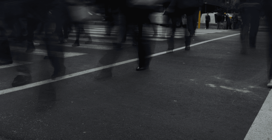 Transparent Crowd Motion on Urban Street Crosswalk