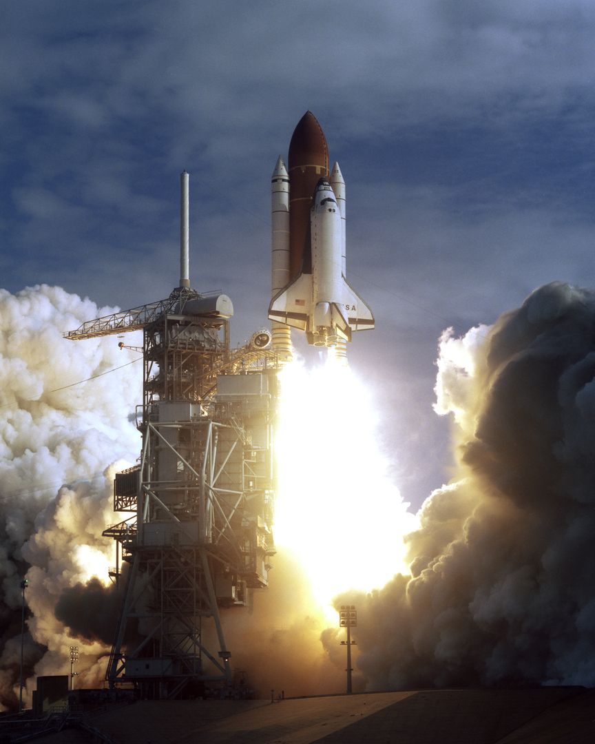 STS-73 launch views - Free Images, Stock Photos and Pictures on Pikwizard.com
