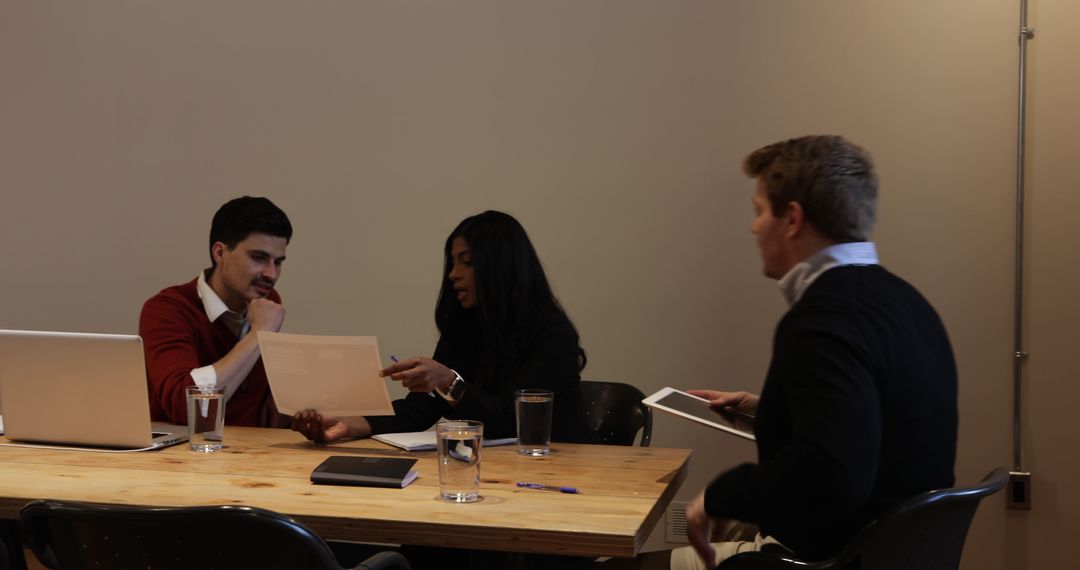 Diverse Team Collaboration Over Documents and Technology in Office