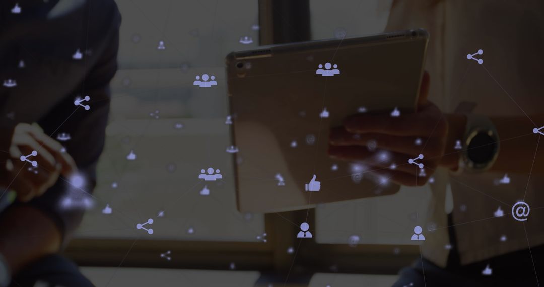 Collaborative Networking Over Digital Tab with Social Media Icons