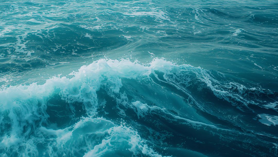 Dynamic Ocean Waves with Cresting White Foam