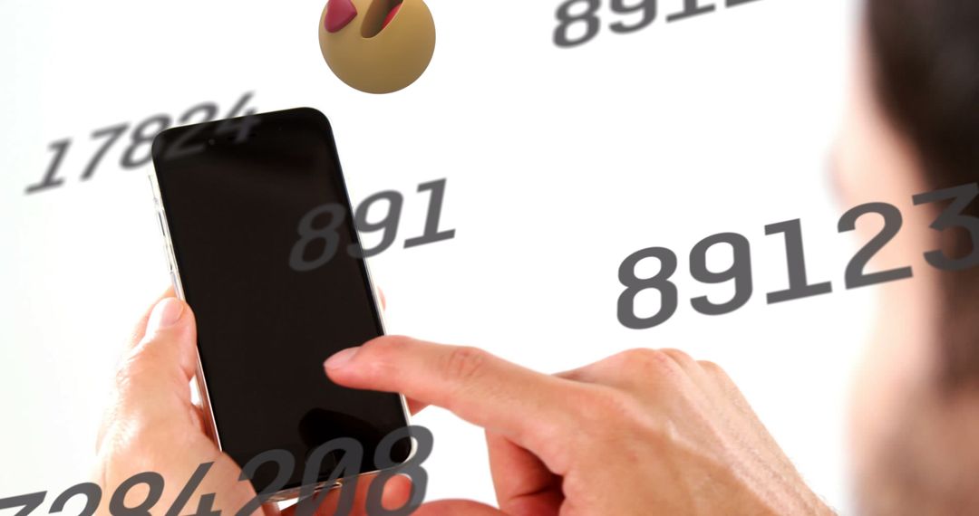 Social Media Interaction via Smartphone and Dynamic Elements