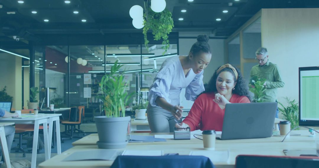 Collaborative Teamwork in Modern Green Office Environment