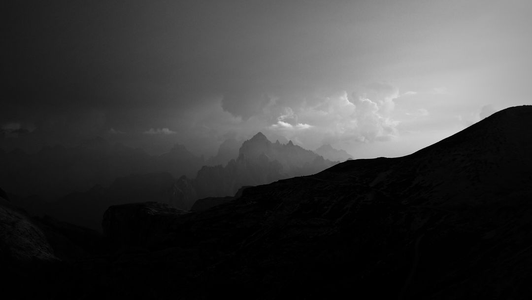 Serene Mountain Landscape at Dusk in Black and White - Free Images, Stock Photos and Pictures on Pikwizard.com