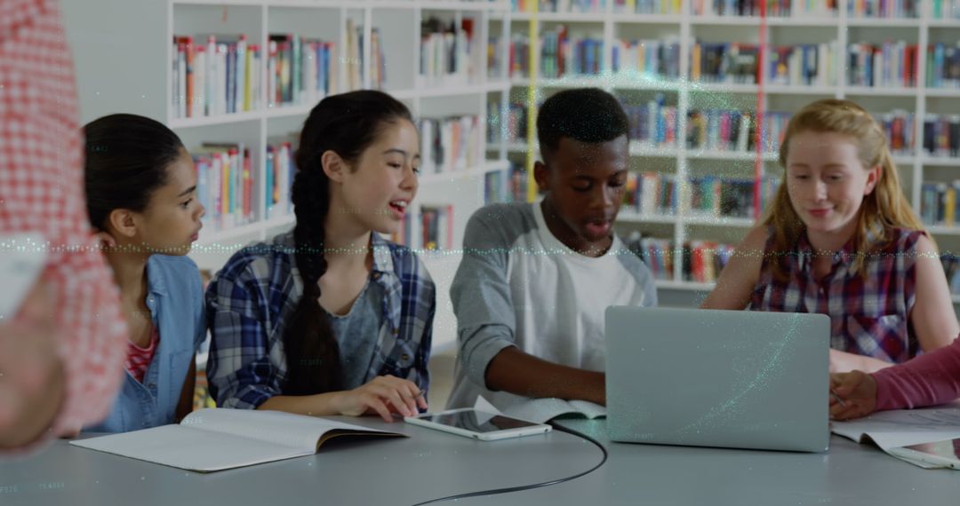 Multiracial Students Engaged in Collaborative Learning with Technology