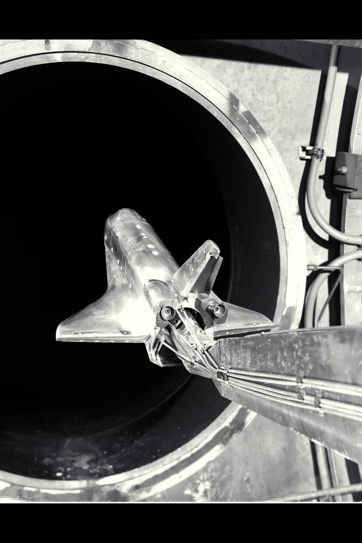 Space Shuttle Model in Hypersonic Wind Tunnel for Aerodynamic Testing - Free Images, Stock Photos and Pictures on Pikwizard.com
